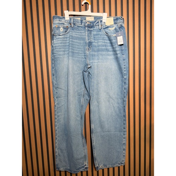 Universal Thread Denim - Universal Thread Womens 16 Mid Rise 90s Baggy Jeans Light Wash Distressed Denim